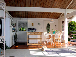 Dragonfly Cottage kitchen